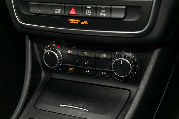 2017 Mercedes-Benz GLA-Class GLA180 X156
