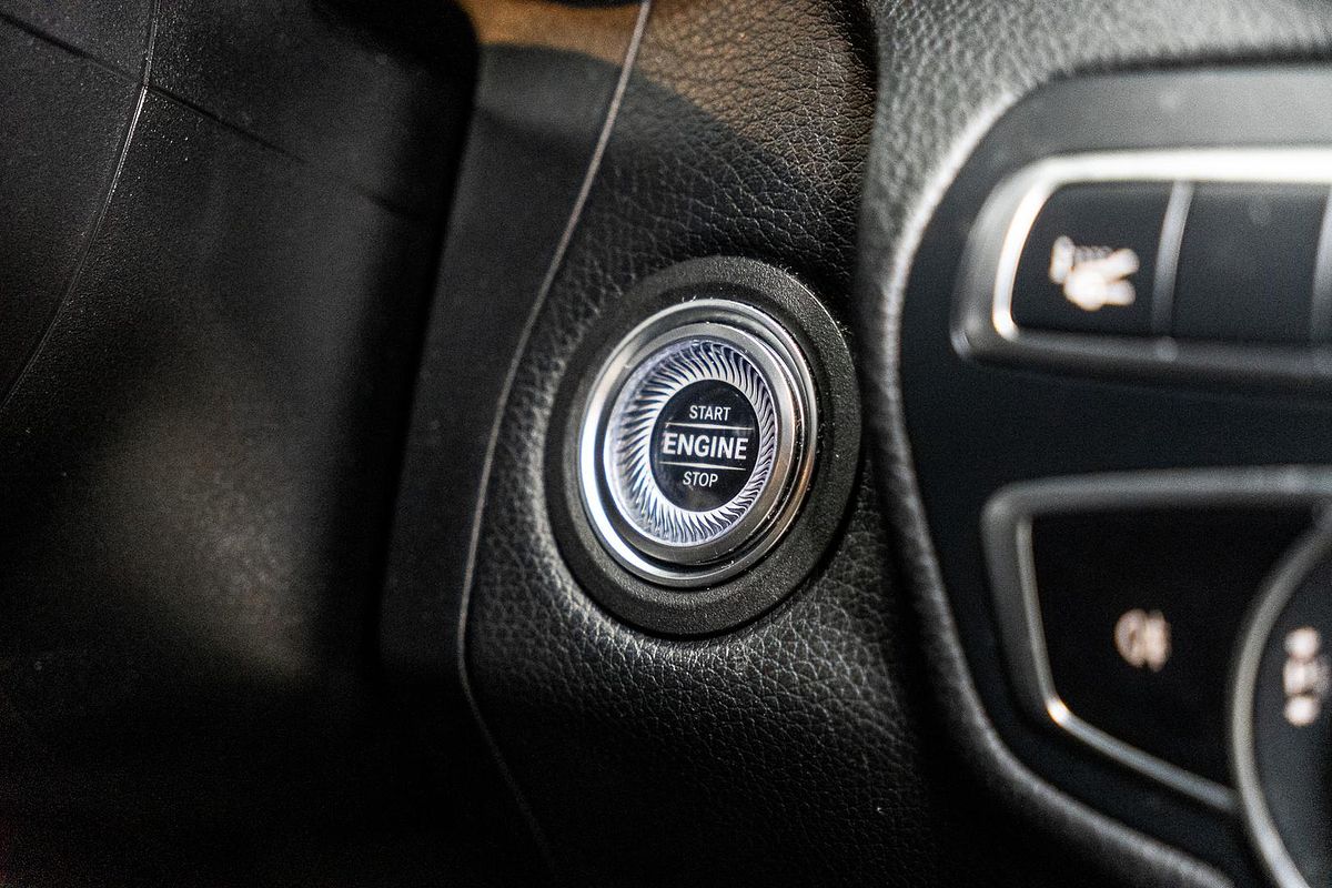 2019 Mercedes-Benz C-Class C200 C205