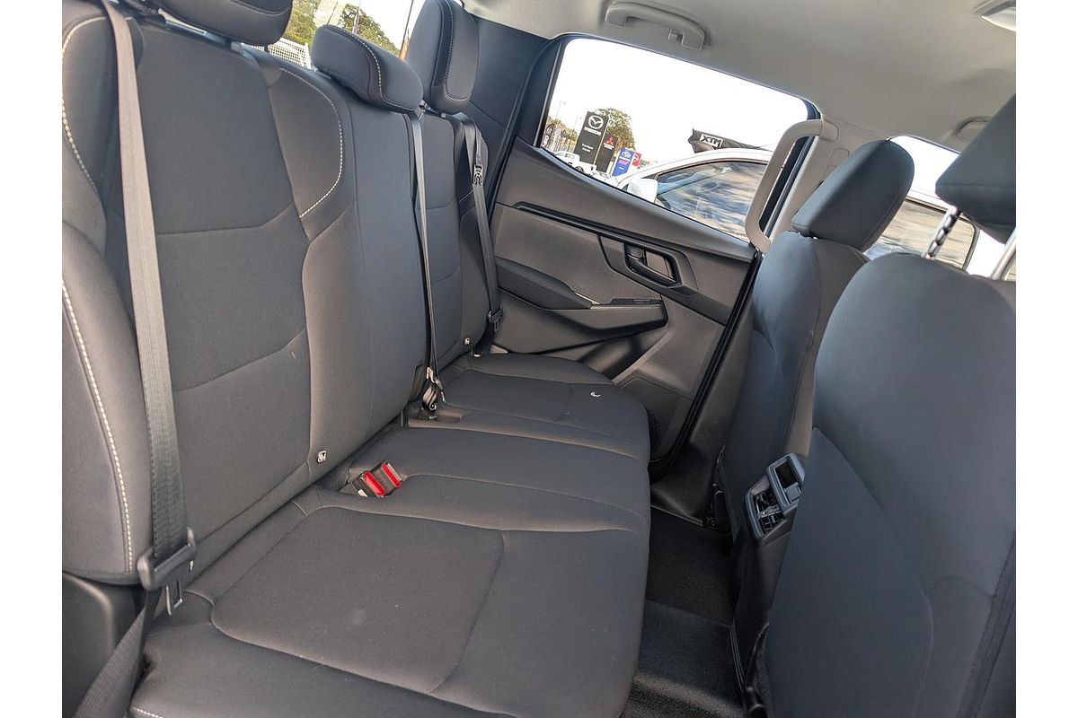 2025 Isuzu D-MAX SX 4X4