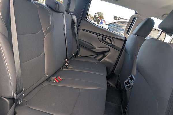 2025 Isuzu D-MAX SX 4X4