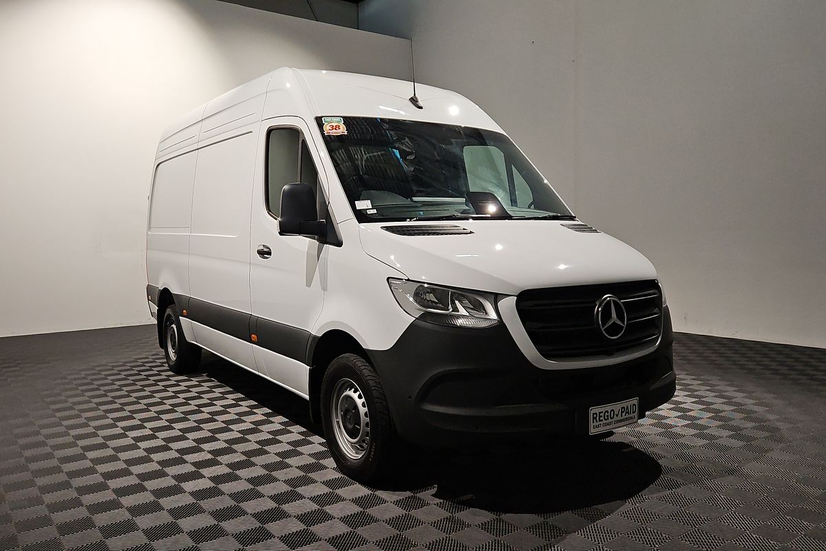 2024 Mercedes-Benz Sprinter 415CDI VS30
