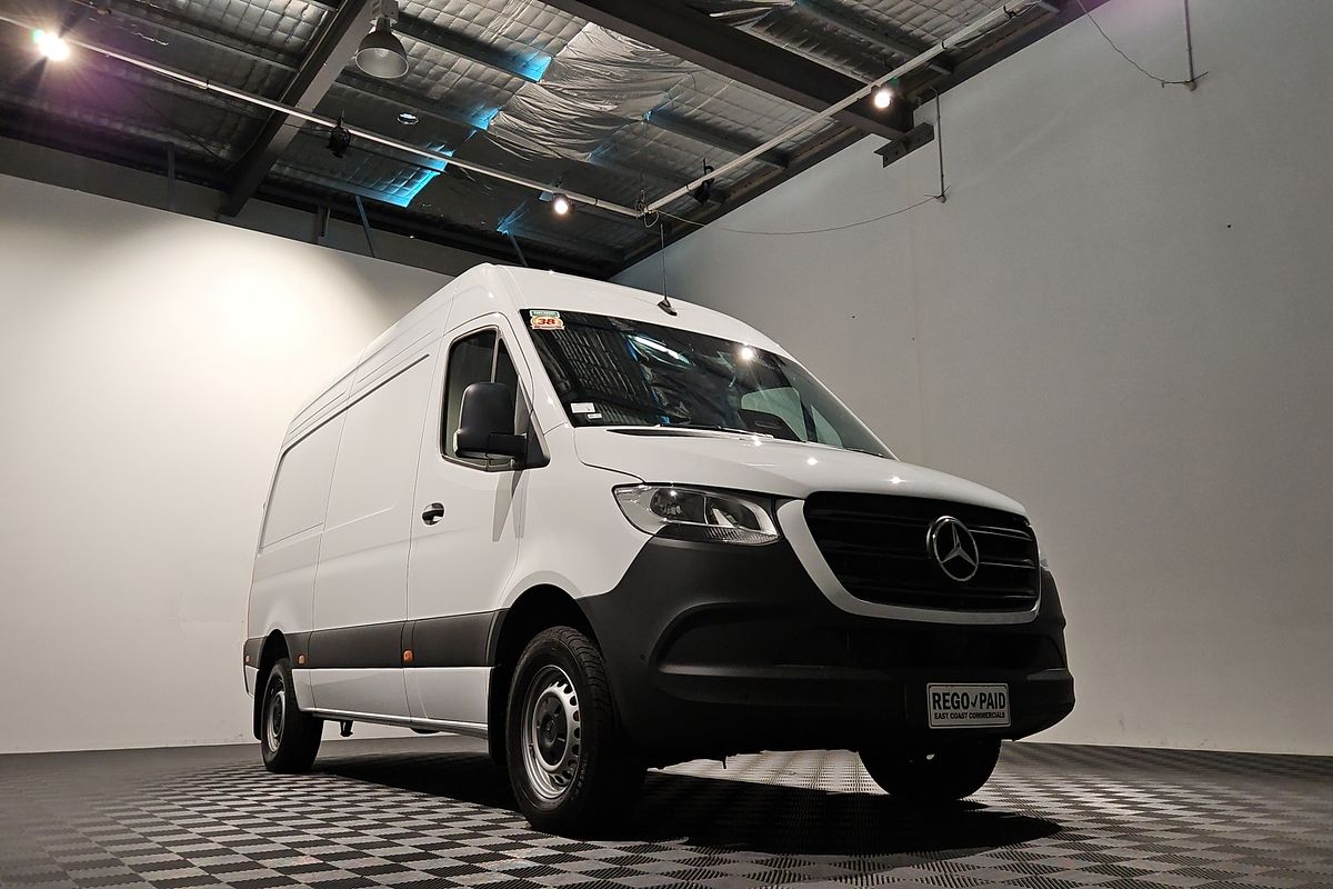 2024 Mercedes-Benz Sprinter 415CDI VS30