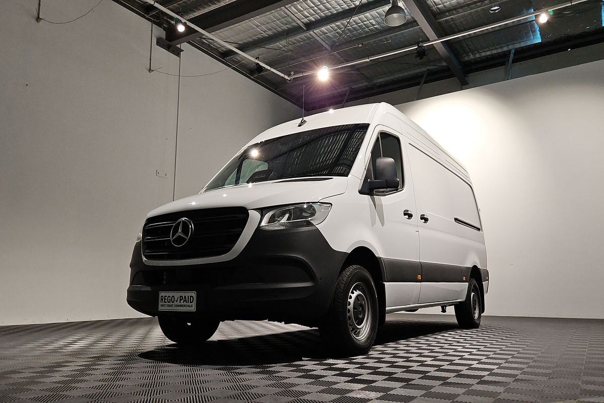 2024 Mercedes-Benz Sprinter 415CDI VS30