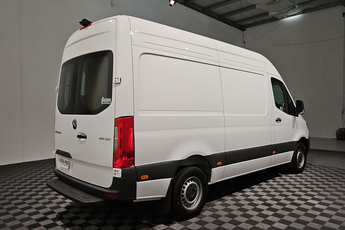 2024 Mercedes-Benz Sprinter 415CDI VS30
