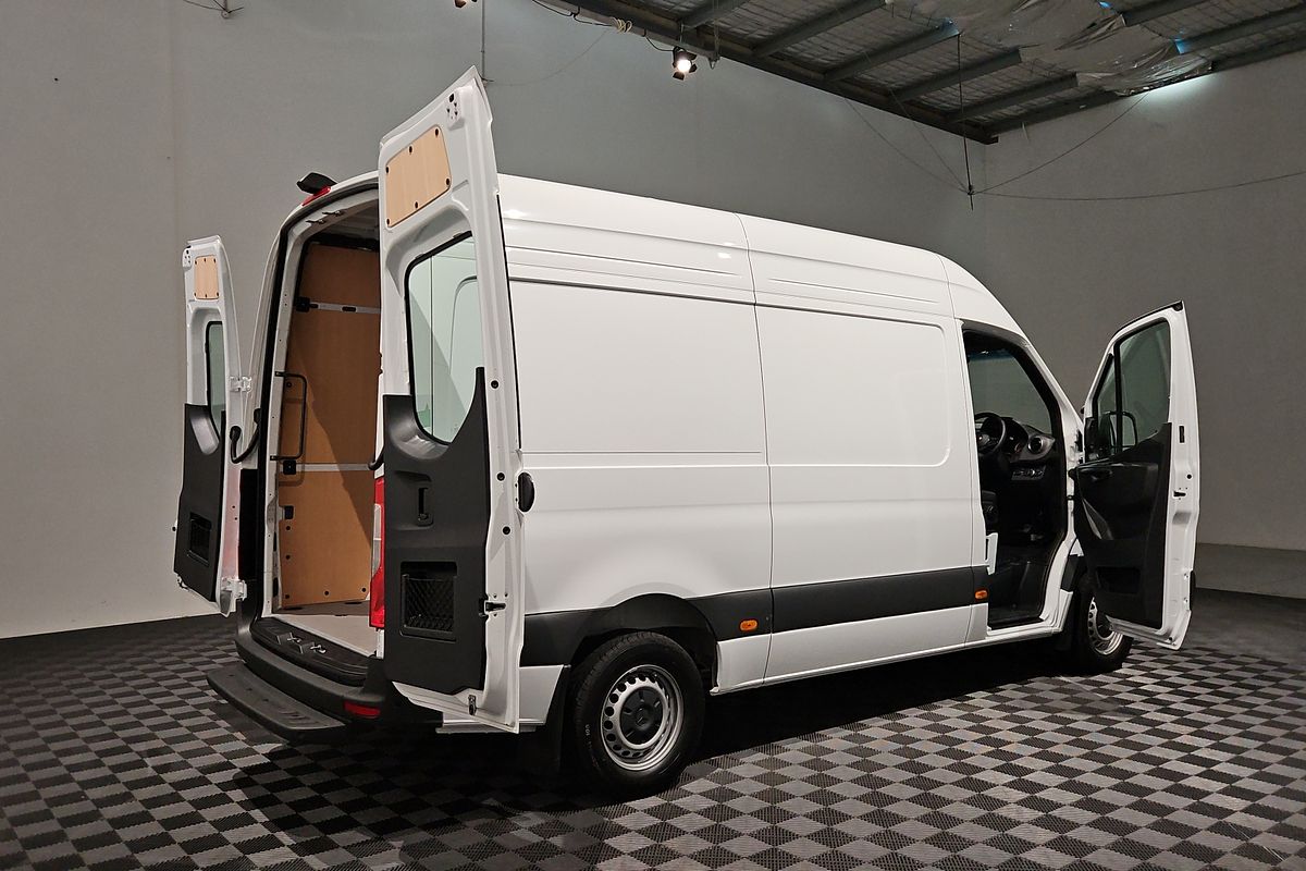2024 Mercedes-Benz Sprinter 415CDI VS30