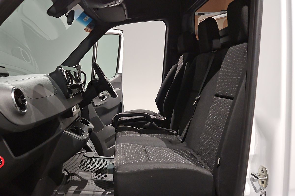 2024 Mercedes-Benz Sprinter 415CDI VS30