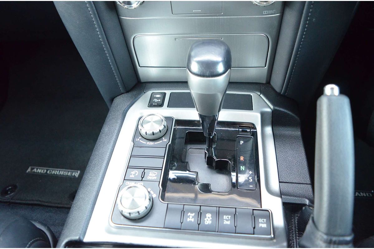 2017 Toyota Landcruiser VX VDJ200R