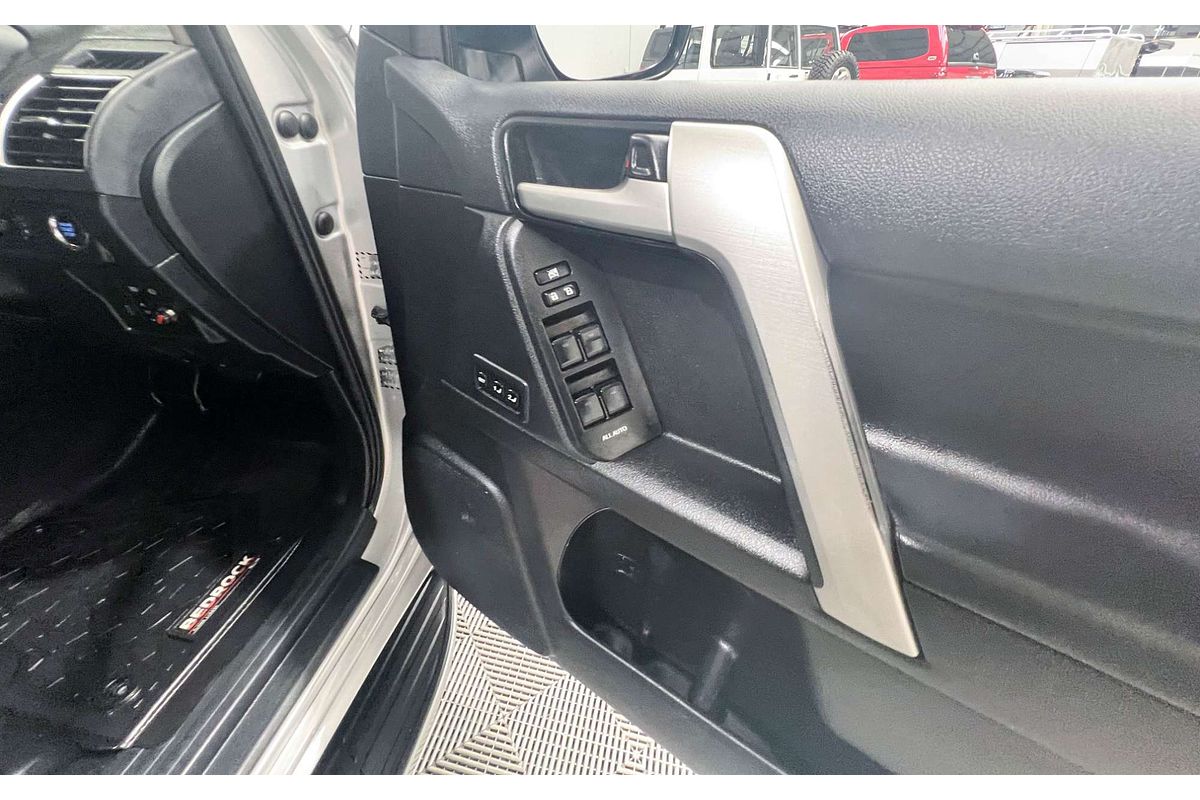 2017 Toyota Landcruiser Prado Kakadu GDJ150R