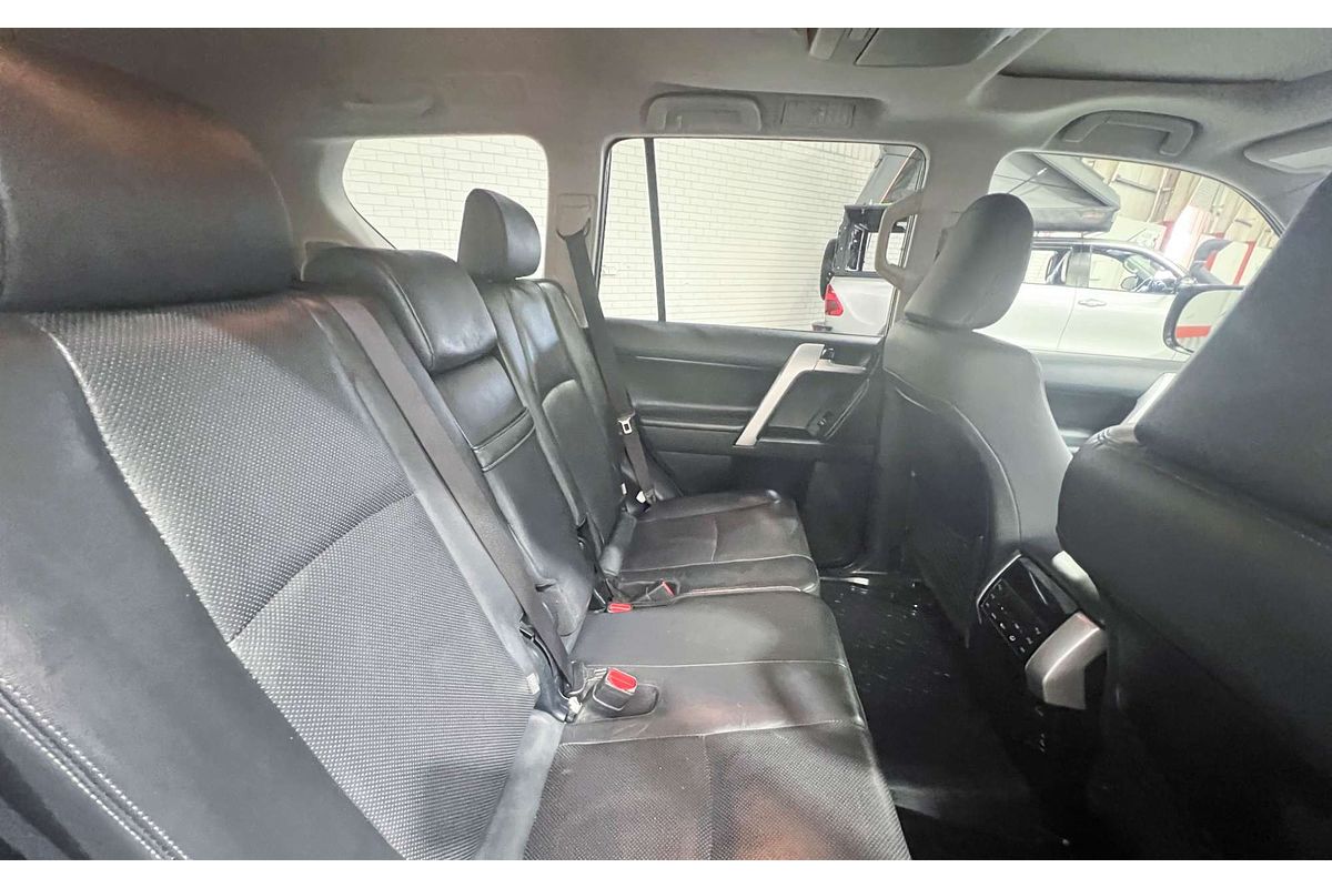 2017 Toyota Landcruiser Prado Kakadu GDJ150R