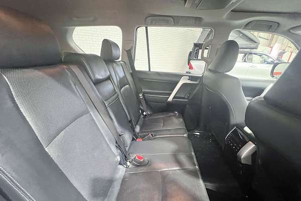 2017 Toyota Landcruiser Prado Kakadu GDJ150R