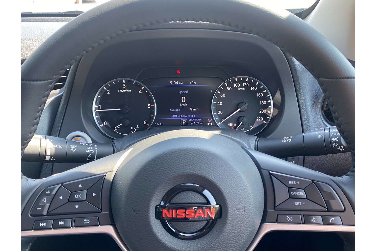 2025 Nissan Navara PRO-4X Warrior D23 4X4