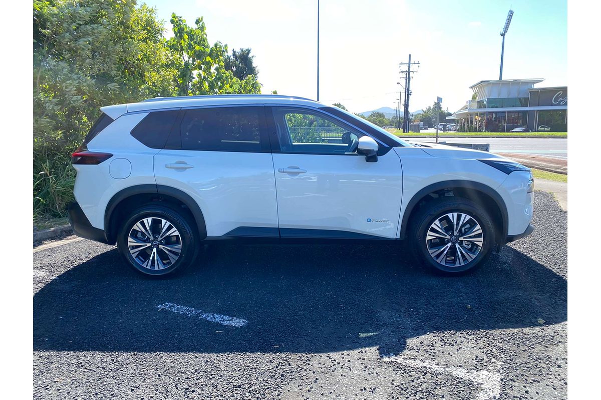 2025 Nissan X-TRAIL ST-L e-POWER T33