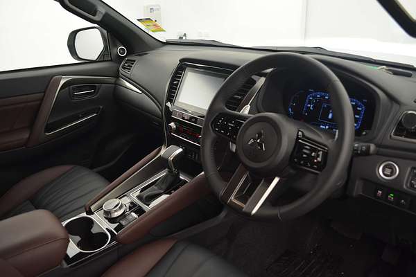 2025 Mitsubishi Pajero Sport GSR QG