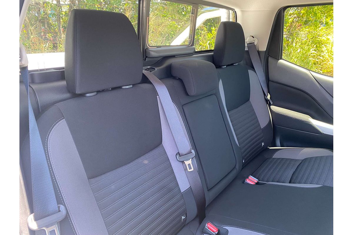 2024 Nissan Navara ST D23 4X4