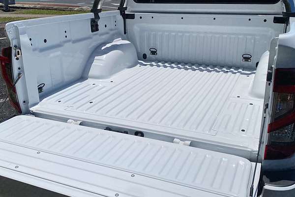 2024 Nissan Navara ST D23 4X4