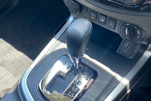 2024 Nissan Navara ST D23 4X4