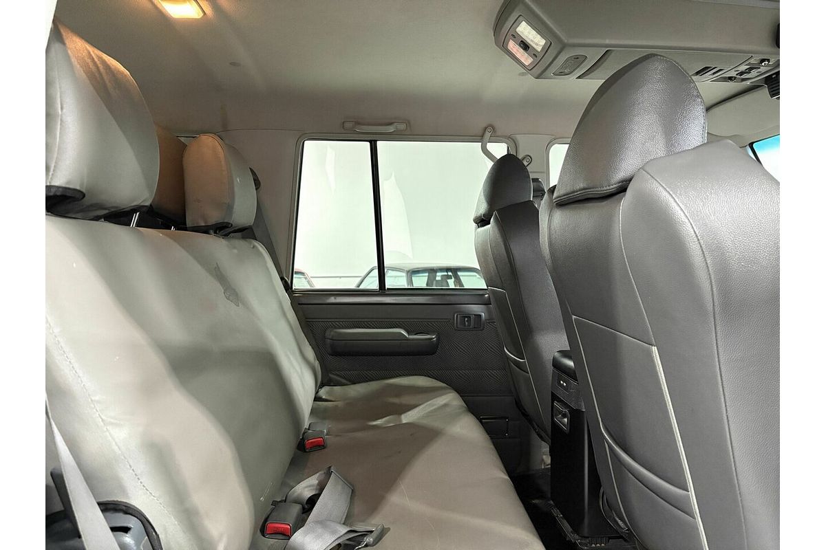 2012 Toyota Landcruiser GXL VDJ76R