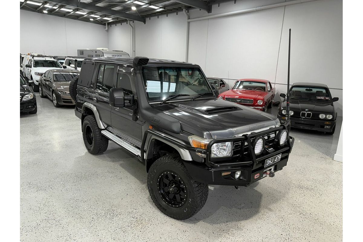 2012 Toyota Landcruiser GXL VDJ76R