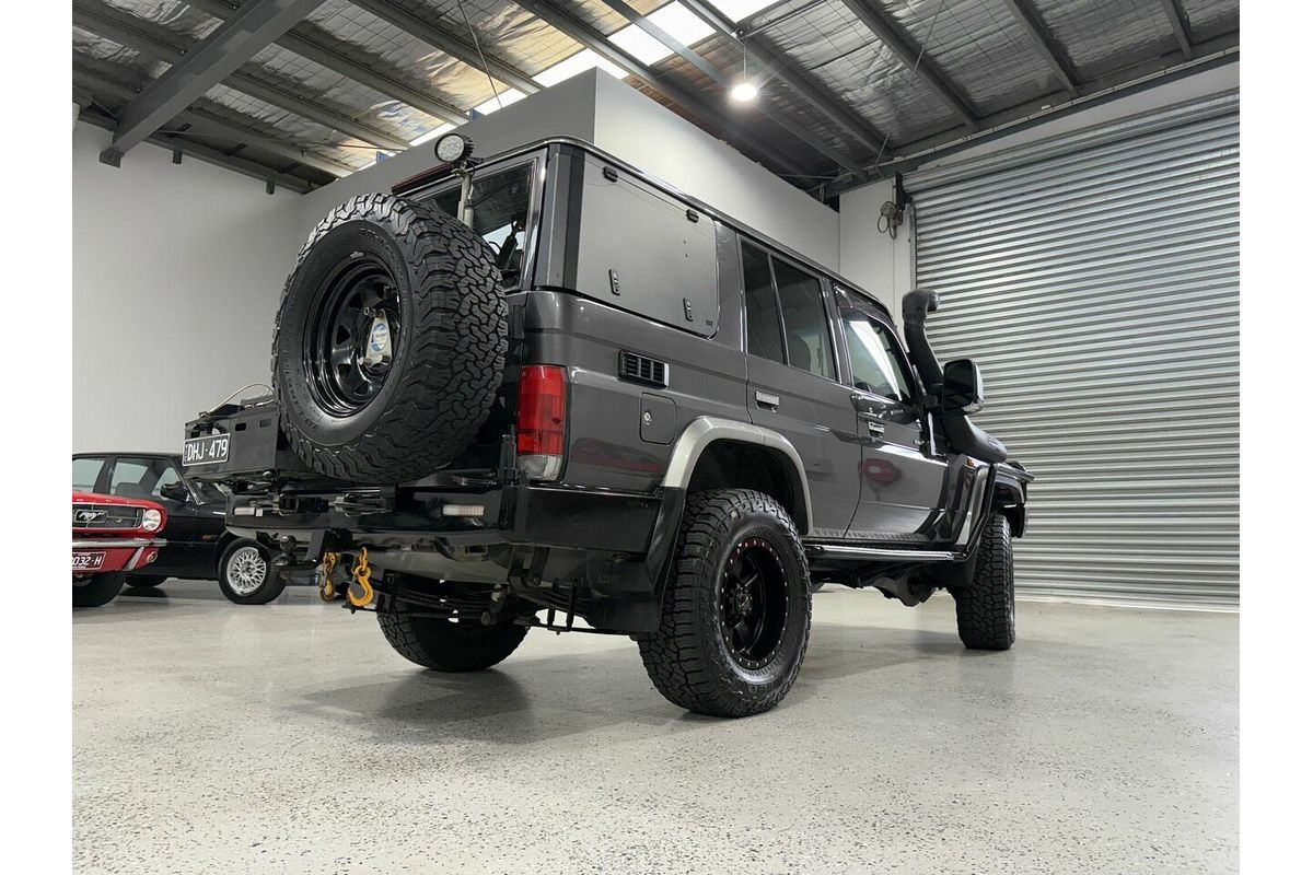 2012 Toyota Landcruiser GXL VDJ76R