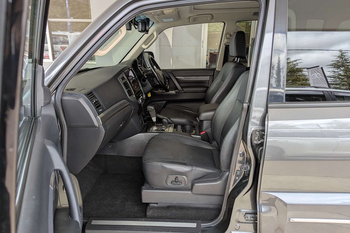 2020 Mitsubishi Pajero GLS NX