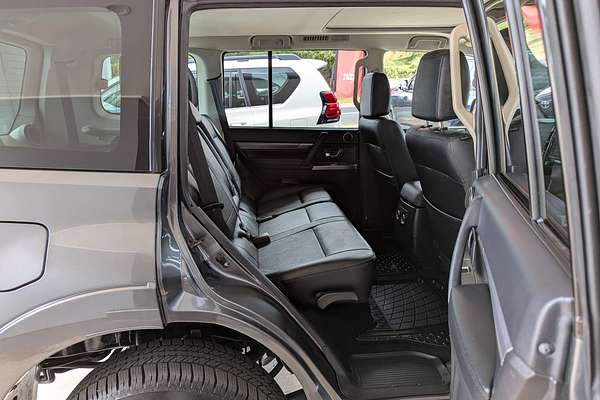 2020 Mitsubishi Pajero GLS NX