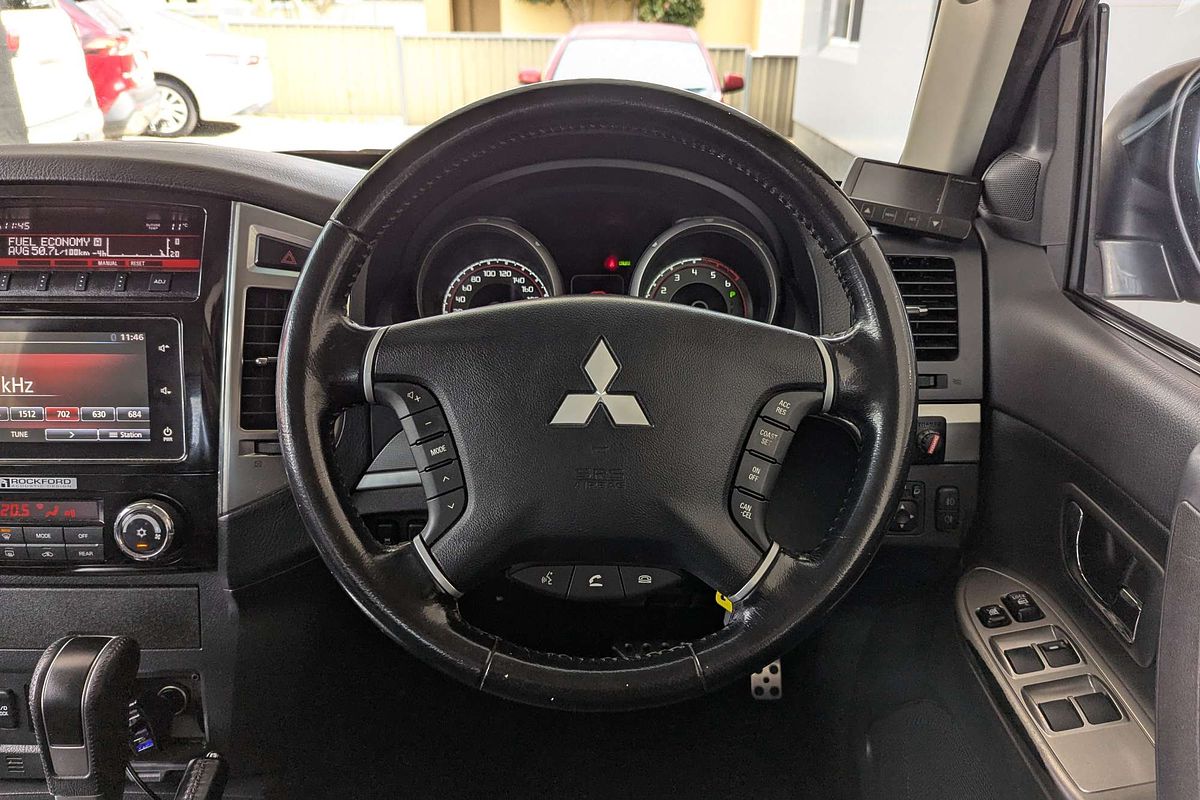 2020 Mitsubishi Pajero GLS NX