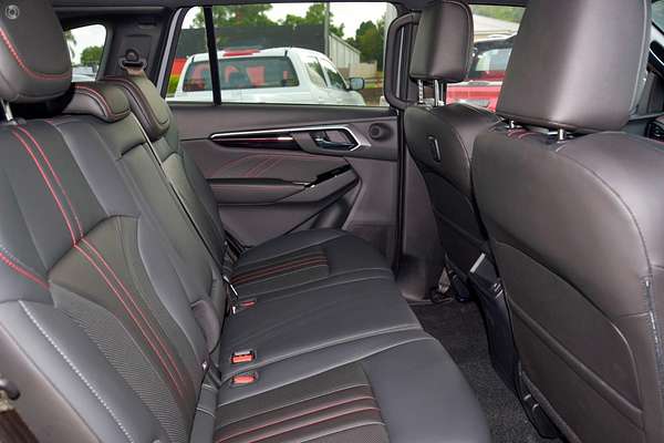 2025 Isuzu MU-X X-TERRAIN