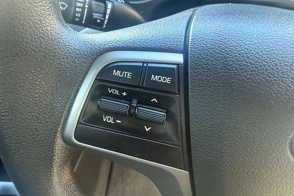 2017 Hyundai Elantra Active AD
