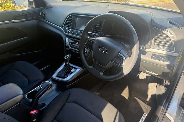 2017 Hyundai Elantra Active AD