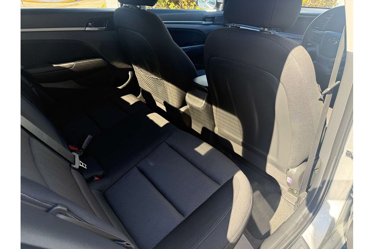 2017 Hyundai Elantra Active AD