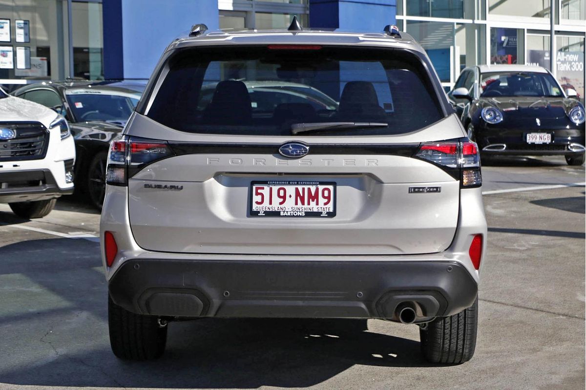 2025 Subaru Forester Hybrid Touring S6