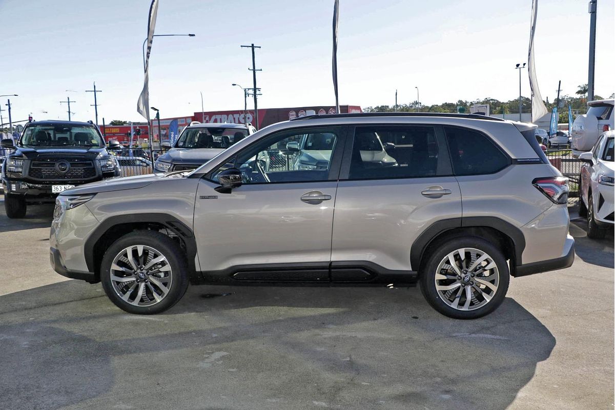 2025 Subaru Forester Hybrid Touring S6