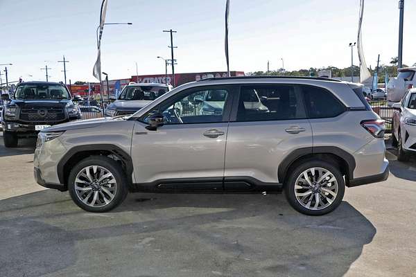 2025 Subaru Forester Hybrid Touring S6