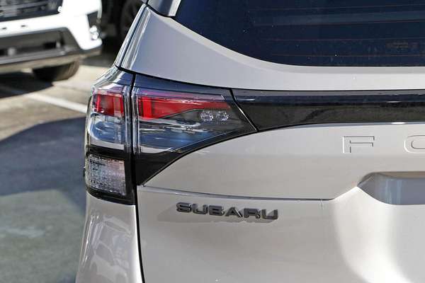 2025 Subaru Forester Hybrid Touring S6