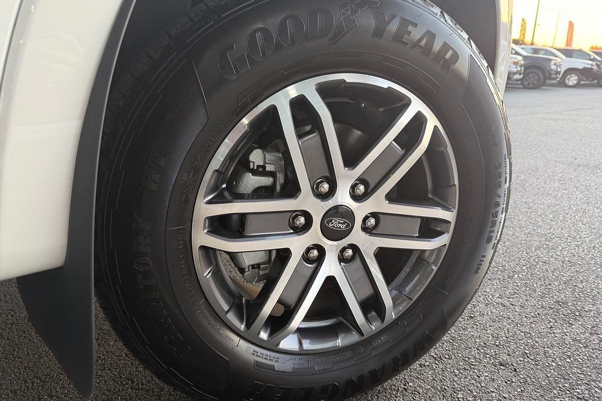 2025 Ford Everest Trend 2.0L