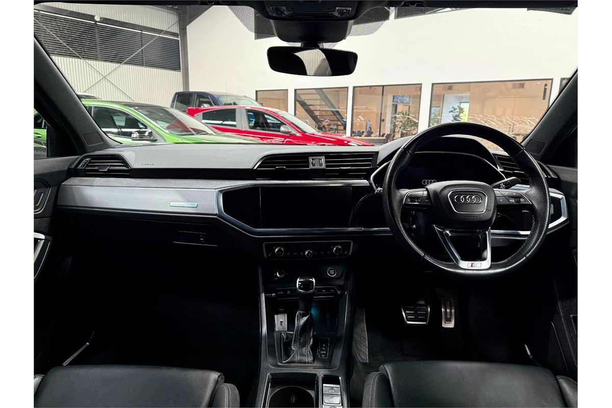 2021 Audi Q3 40 TFSI S line F3
