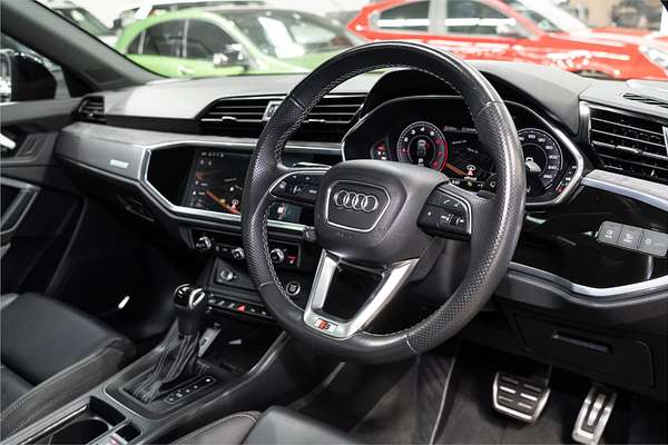 2021 Audi Q3 40 TFSI S line F3