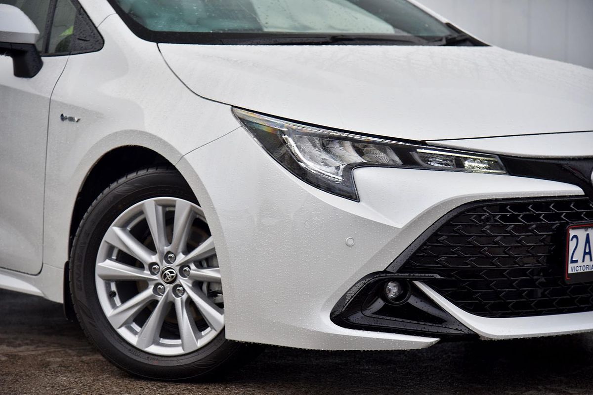 2024 Toyota Corolla SX Hybrid ZWE219R