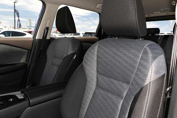 2025 Nissan X-TRAIL ST T33