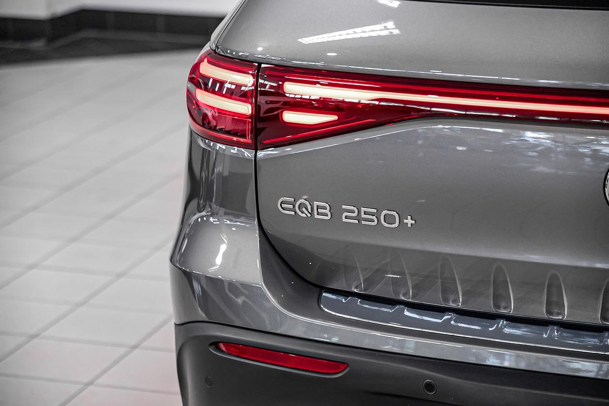 2024 Mercedes-Benz EQB EQB250+ X243