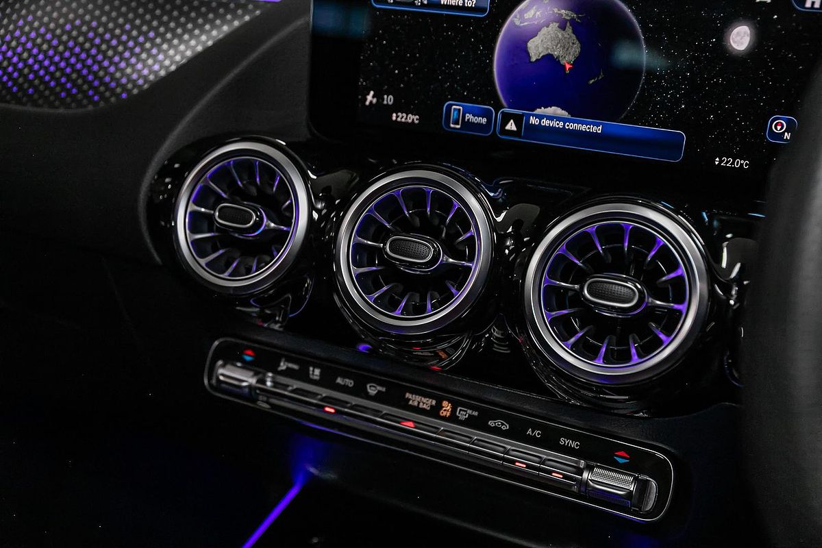 2025 Mercedes-Benz GLA-Class GLA200 H247