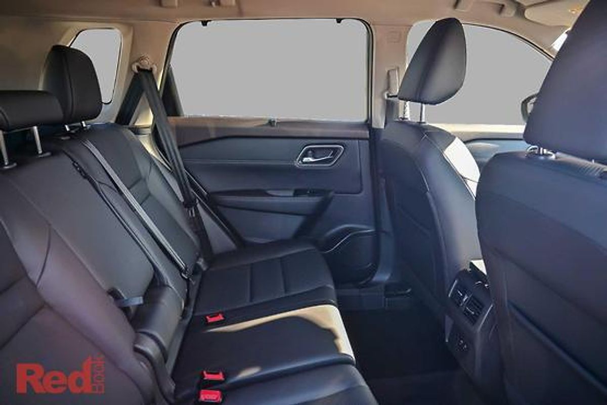 2025 Nissan X-TRAIL N-TREK T33