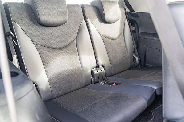 2018 Toyota Prius V ZVW40R