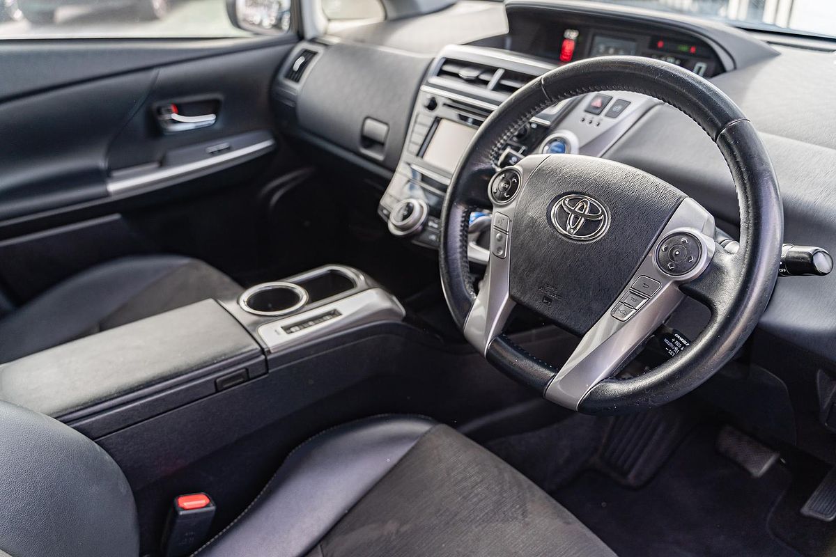 2018 Toyota Prius V ZVW40R