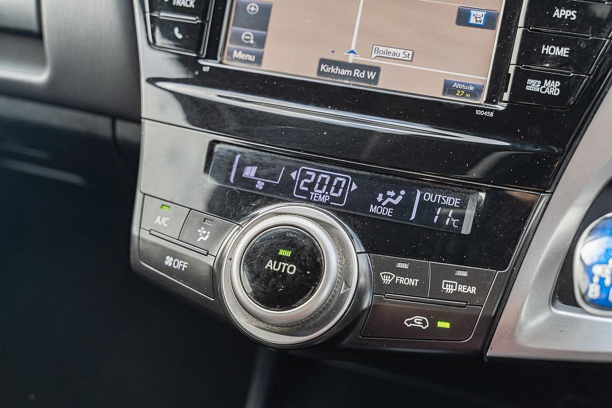 2018 Toyota Prius V ZVW40R