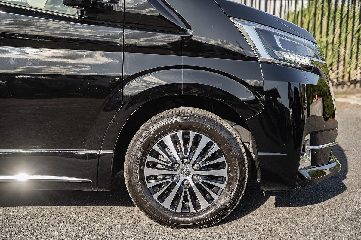 2024 Toyota Granvia VX GDH303R