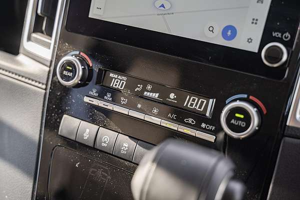 2024 Toyota Granvia VX GDH303R