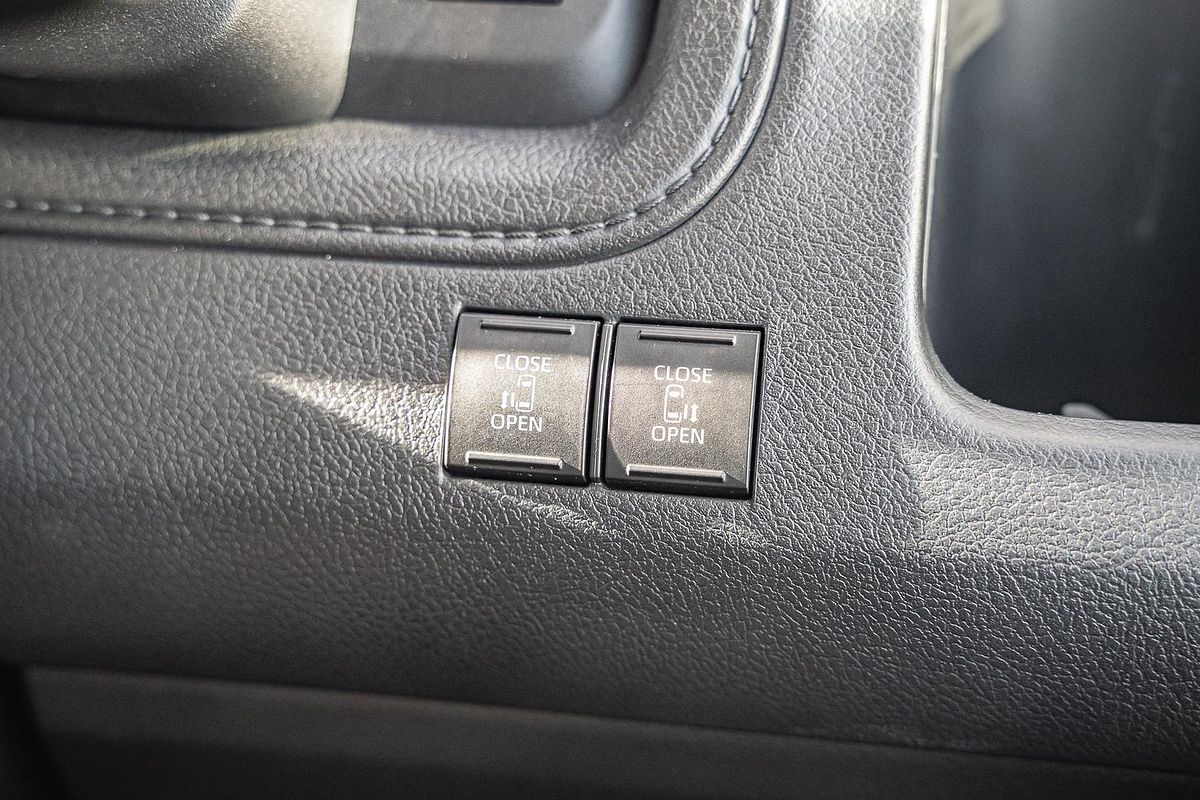 2024 Toyota Granvia VX GDH303R
