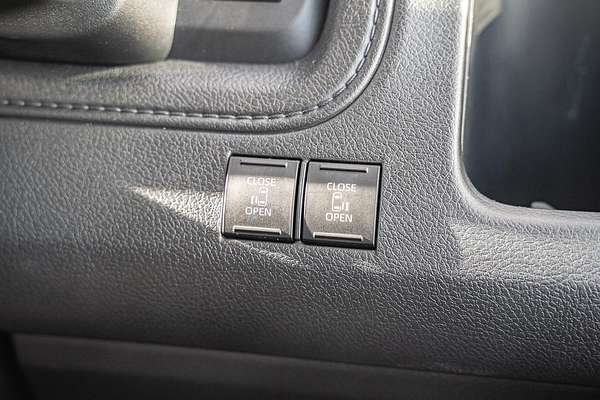 2024 Toyota Granvia VX GDH303R