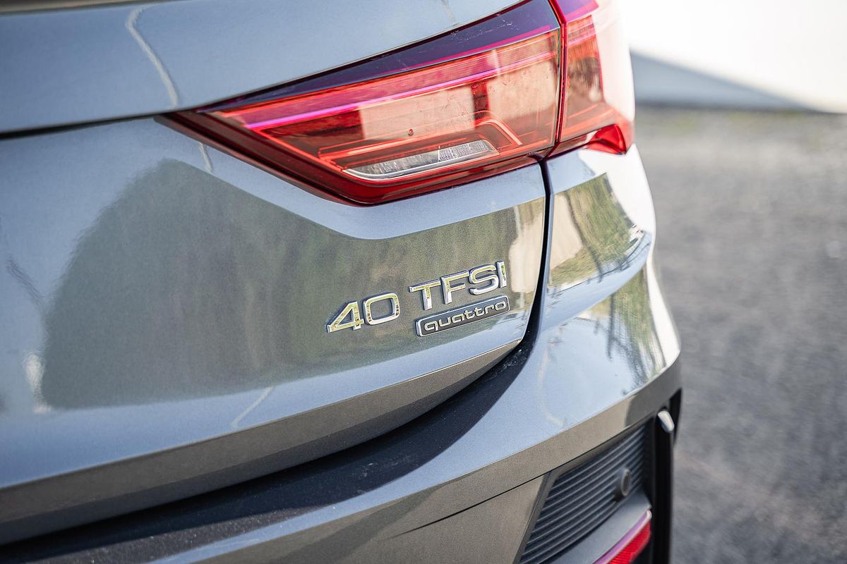 2020 Audi Q3 40 TFSI S line F3